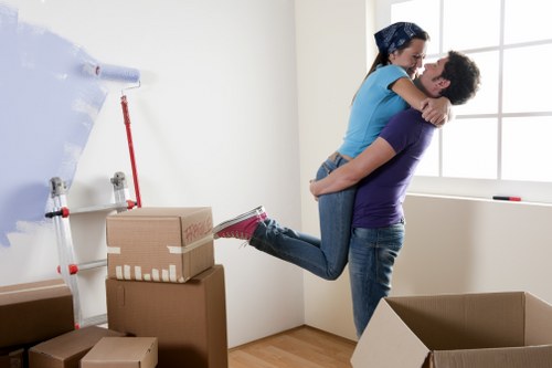 Local man with van service assisting a Brookgreen home move