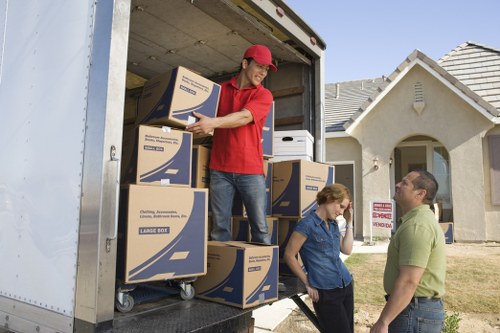 Local van hire support for residential and commercial moves in Brookgreen